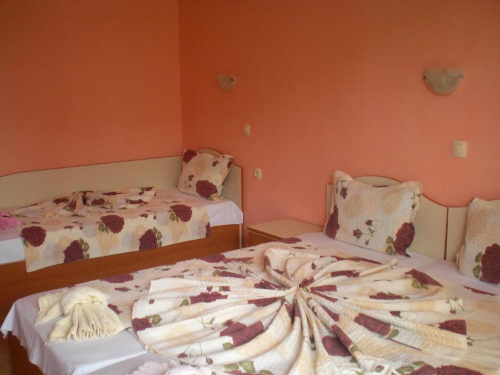 Hotel Sirena Приморско Номер фото